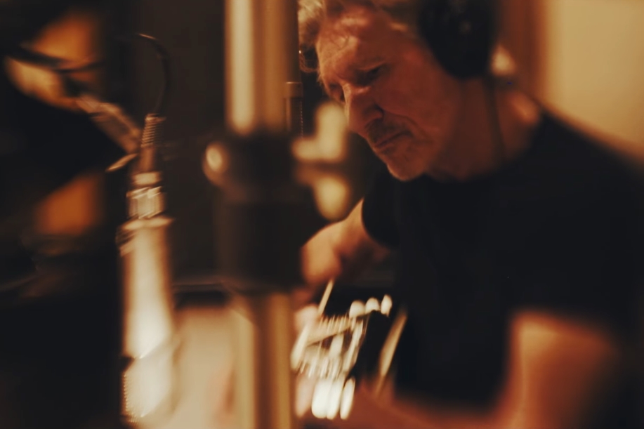 Roger Waters em teaser do disco Is This the Life We Really Want?