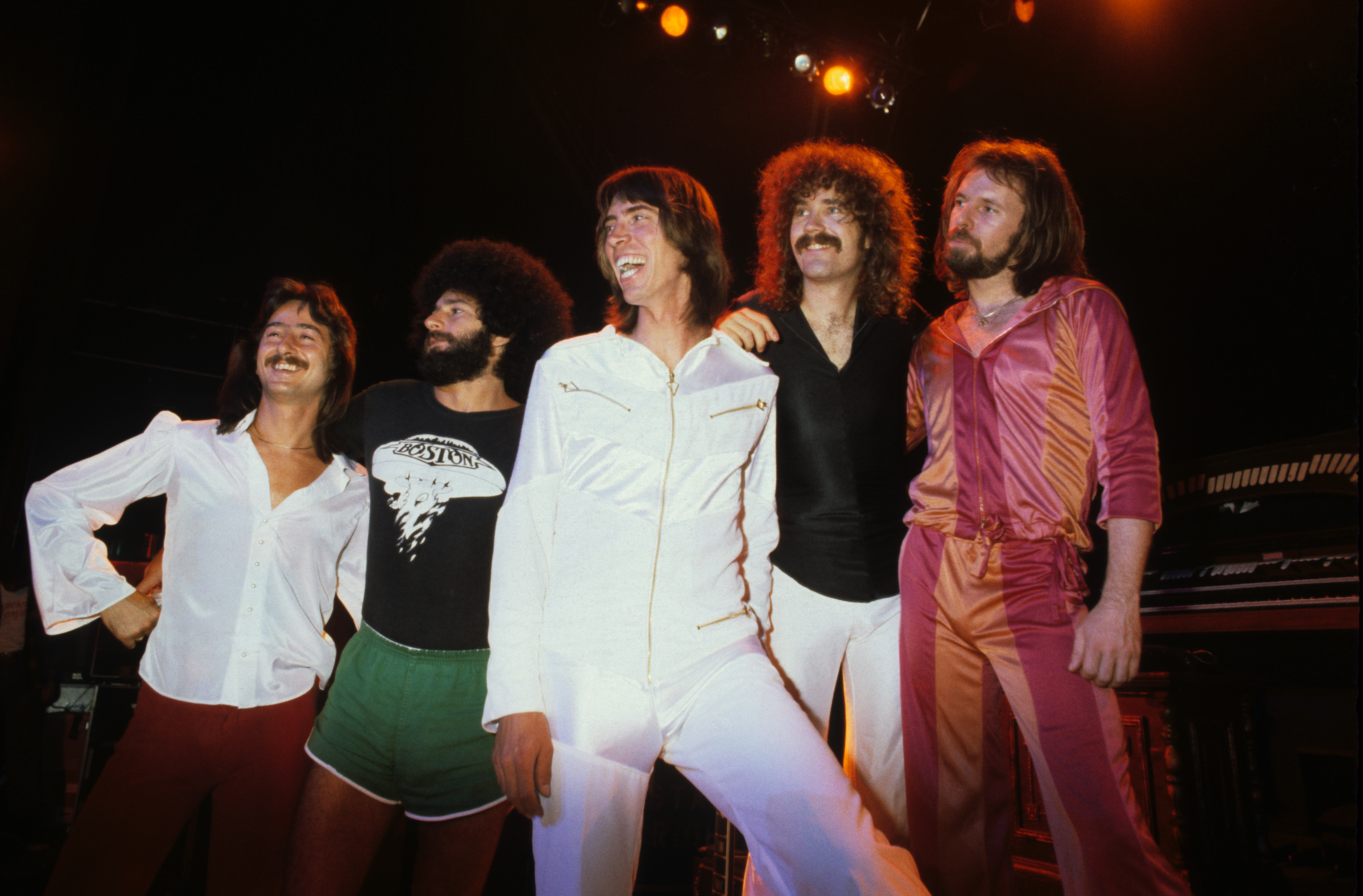 (Da esq. para a dir.) Barry Goudreau, Sib Hashian, Tom Scholz, Brad Delp e Fran Sheehan, integrantes do Boston