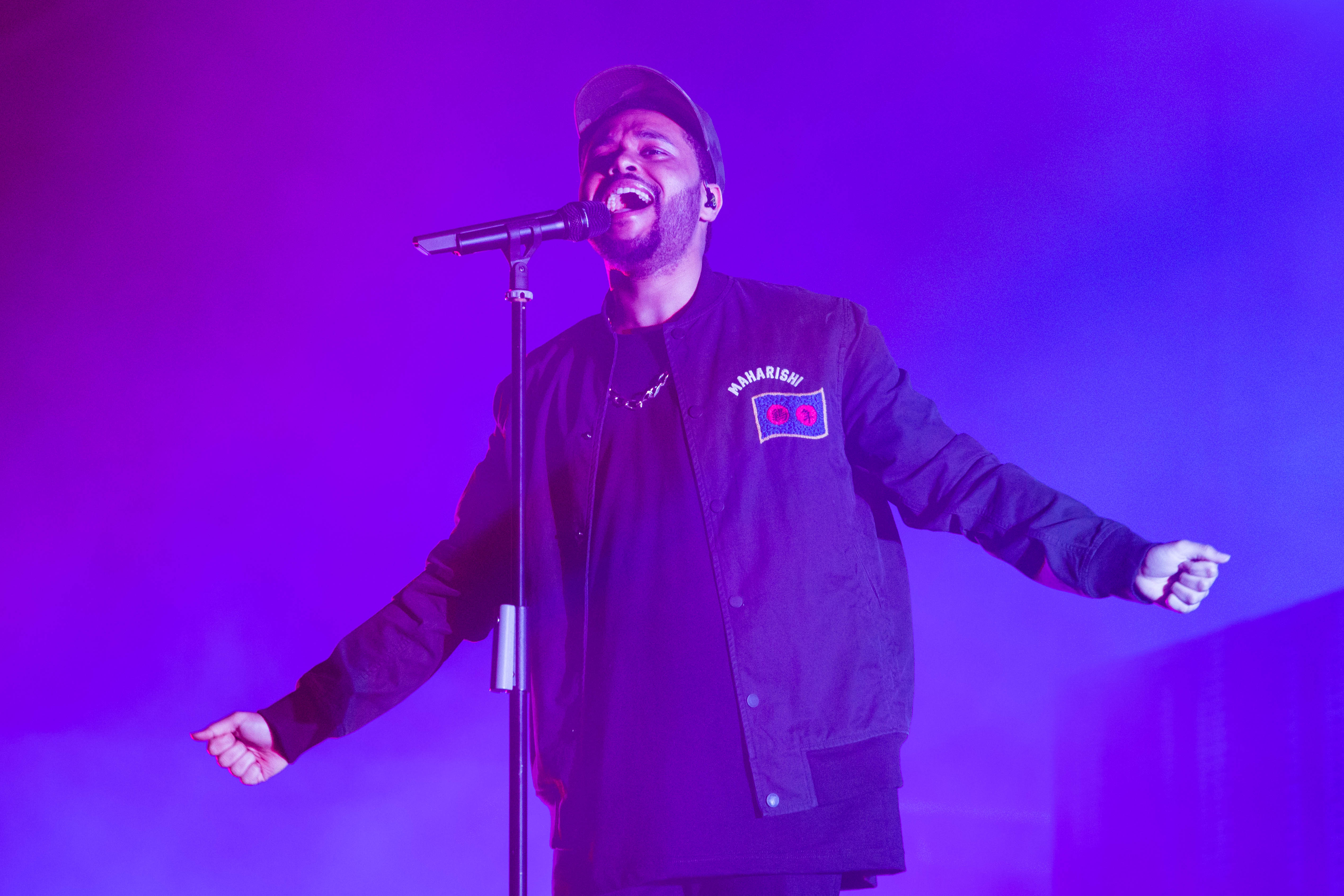 O The Weeknd se apresentou para uma multidão aglomerada no Palco Onix na noite do último domingo, 26, o último dia do Lollapalooza. Veja a seguir as melhores fotos do show.