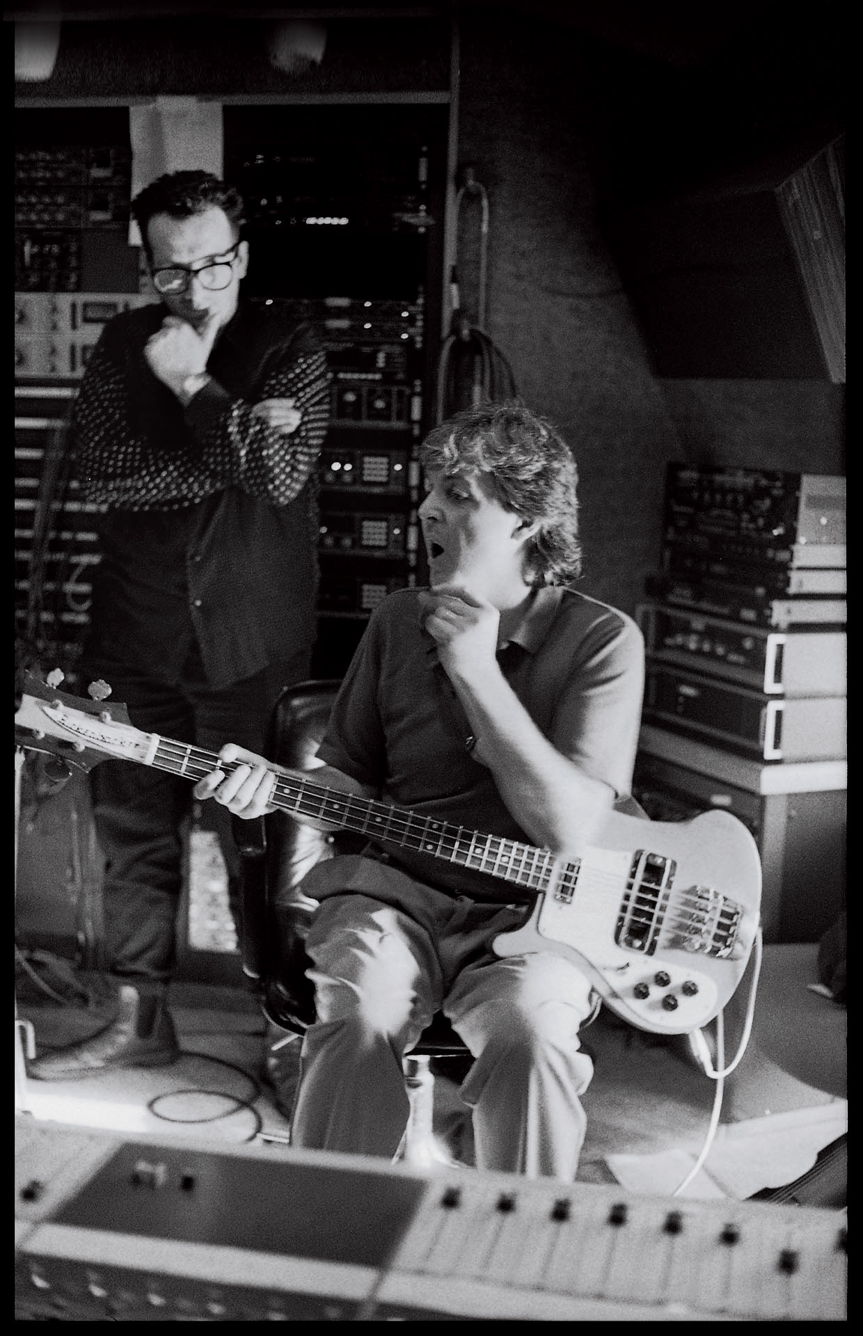 Encontro Frutífero  Costello e McCartney juntos no estúdio