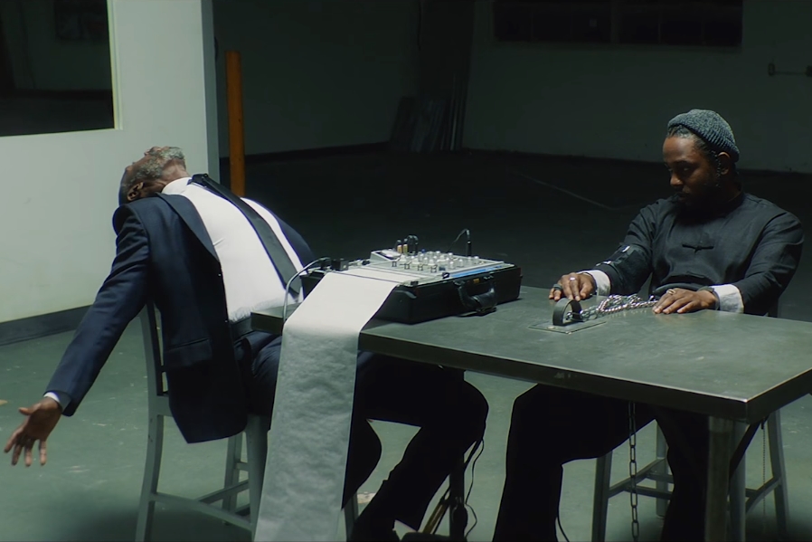 Kendrick Lamar - "DNA."