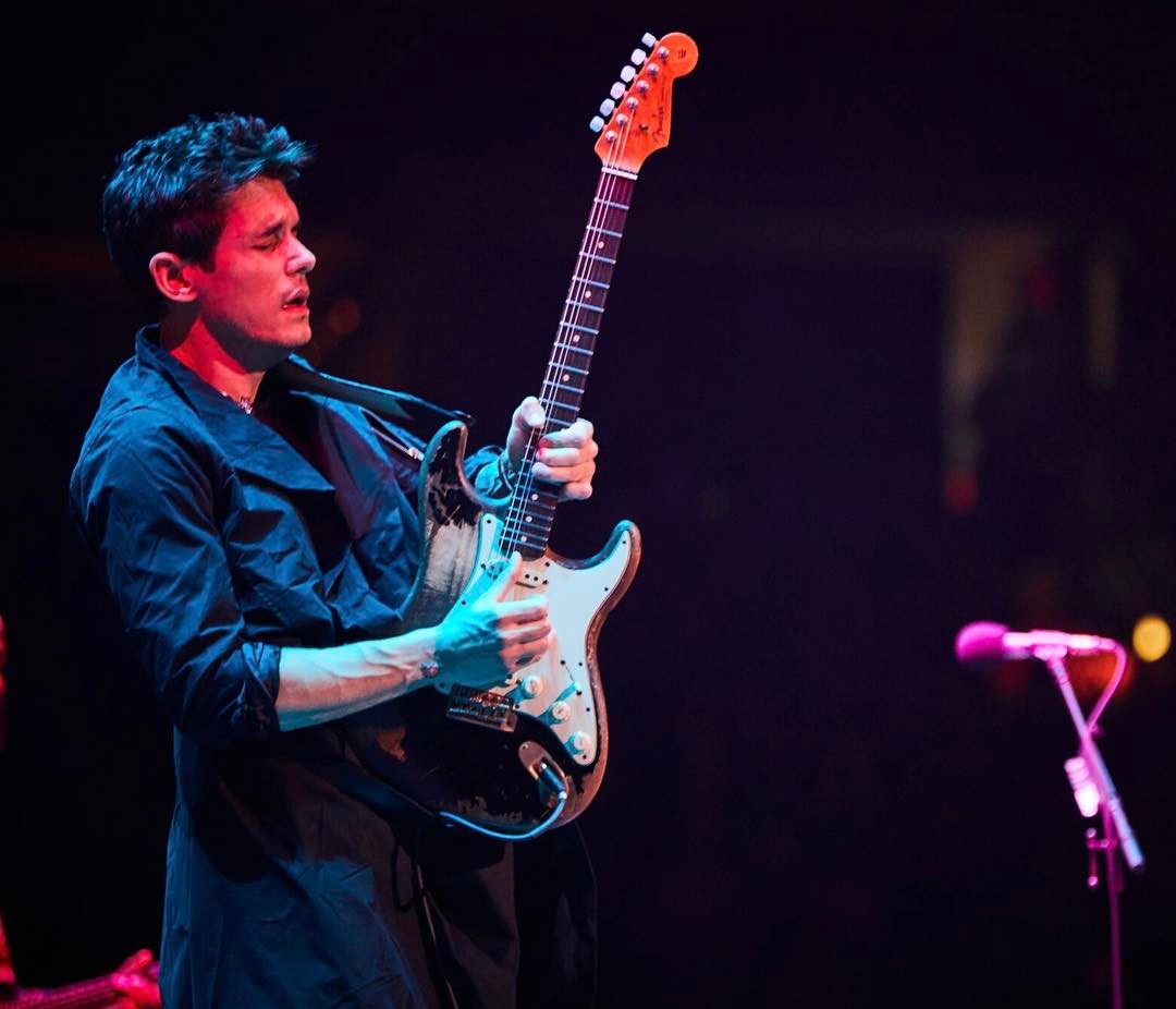 John Mayer em apresentação nos Estados Unidos.