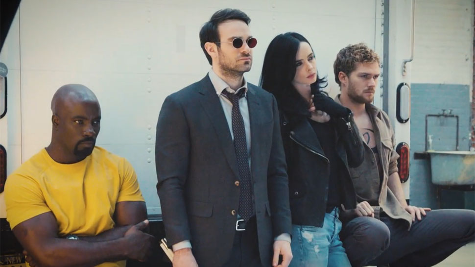 Demolidor (Charlie Cox), Jessica Jones (Krysten Ritter), Luke Cage (Mike Colter) e Punho de Ferro (Finn Jones), em trailer da série Os Defensores, da Netflix