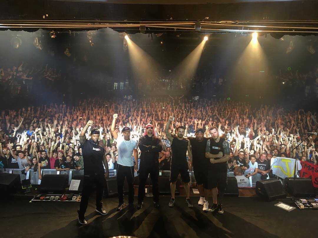 Prophets of Rage após apresentação na Audio Club, em São Paulo