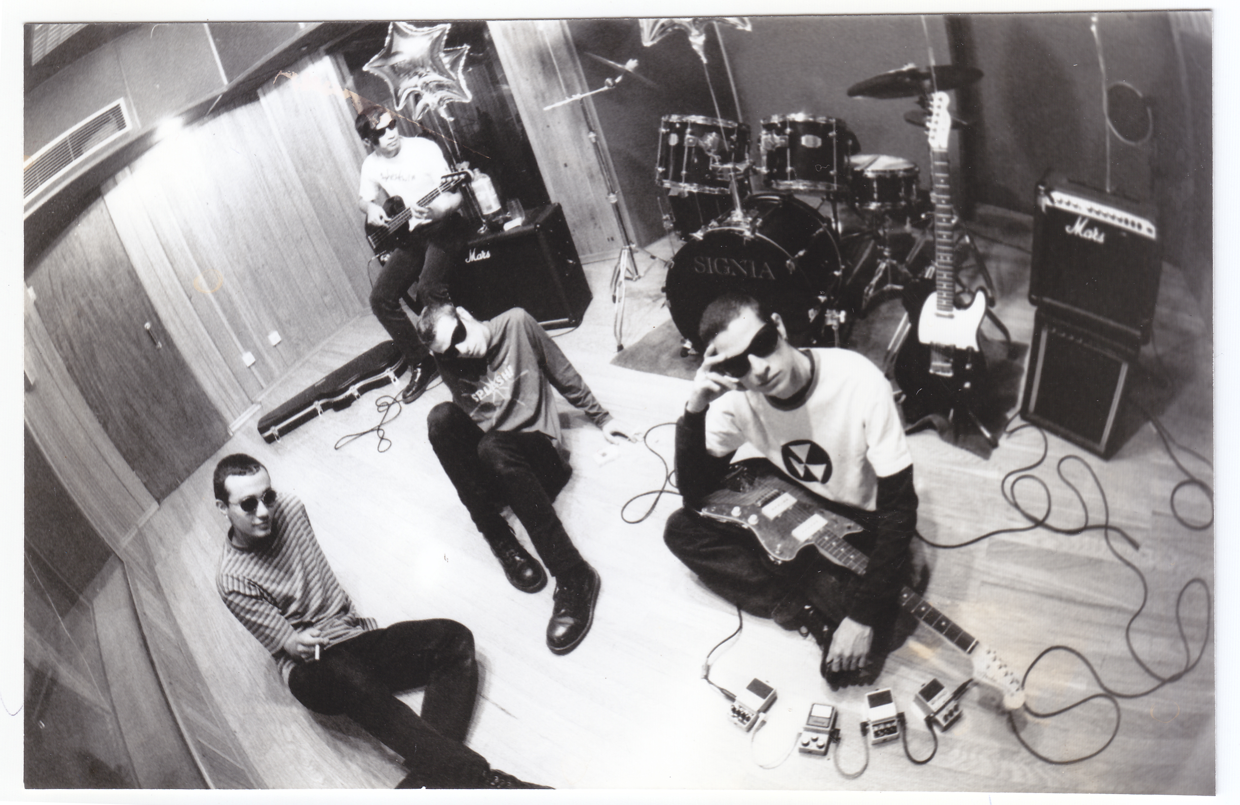 A banda brasiliense Low Dream