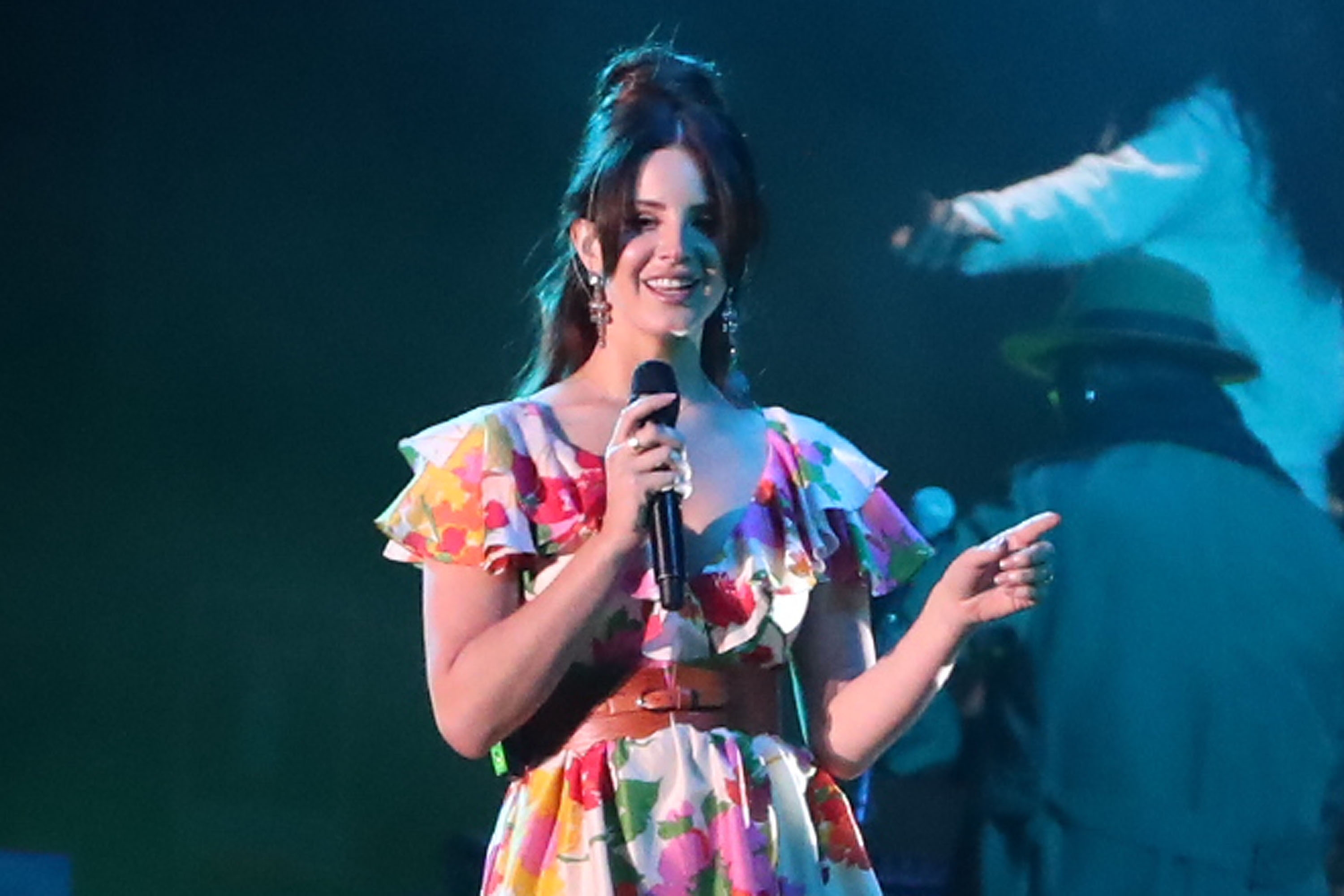 Lana Del Rey em apresentação na Cidade do México