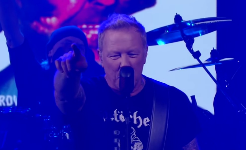 James Hetfield, vocalista do Metallica, em apresentação no The Late Show