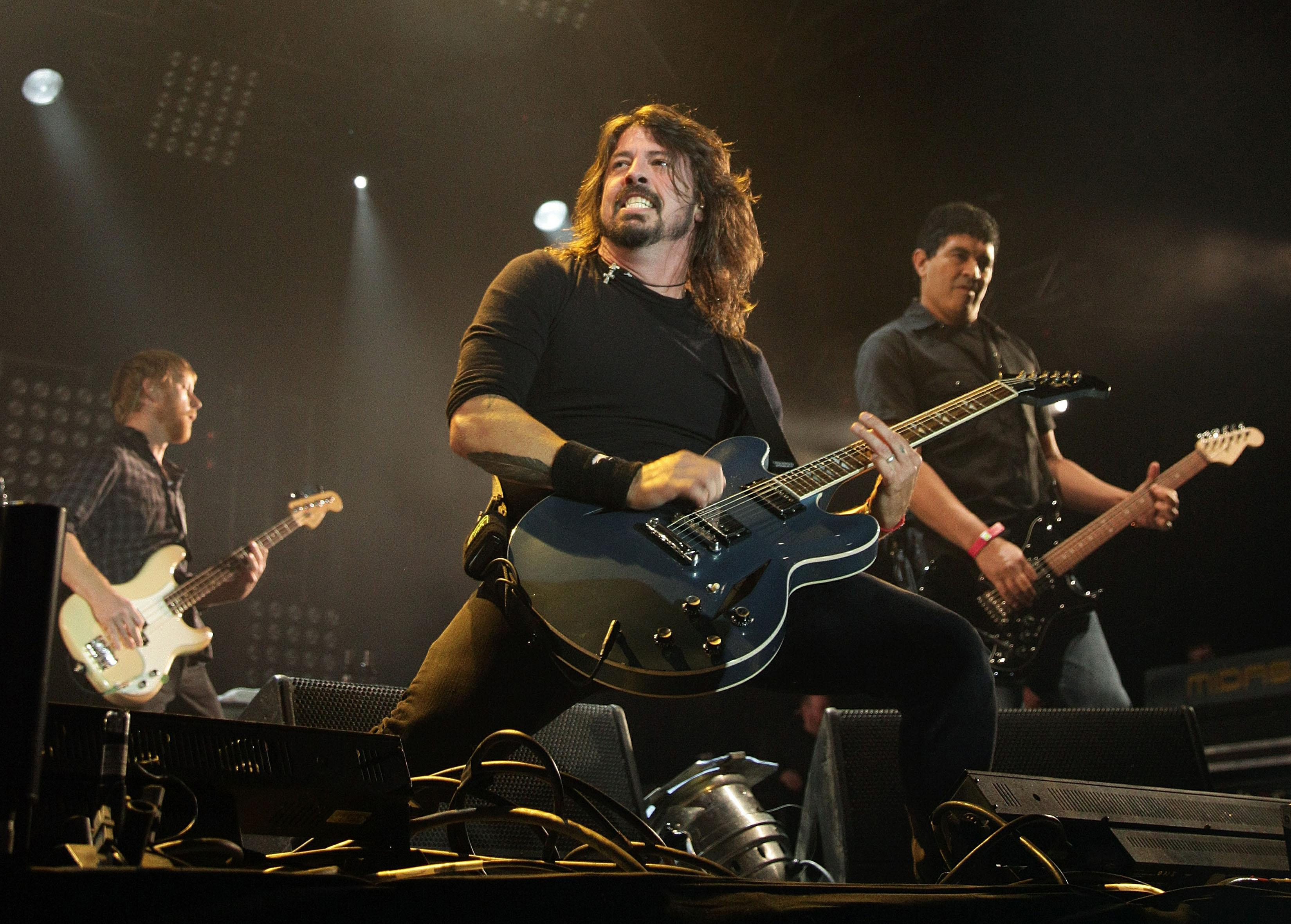 Foo Fighters em apresentação no Glastonbury 2017