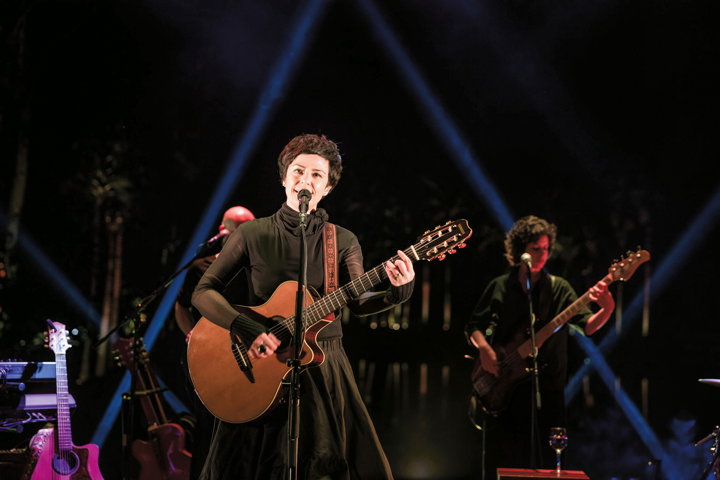 Fernanda Takai na Medida do Impossível – Ao Vivo no Inhotim