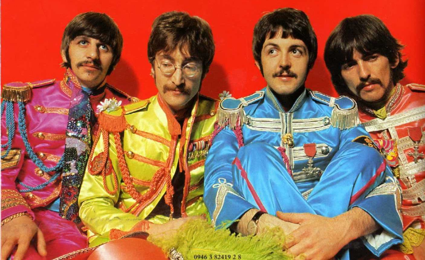 Os Beatles em Sgt. Pepper's Lonely Hearts Club Band, de 1967 (Foto: Reprodução