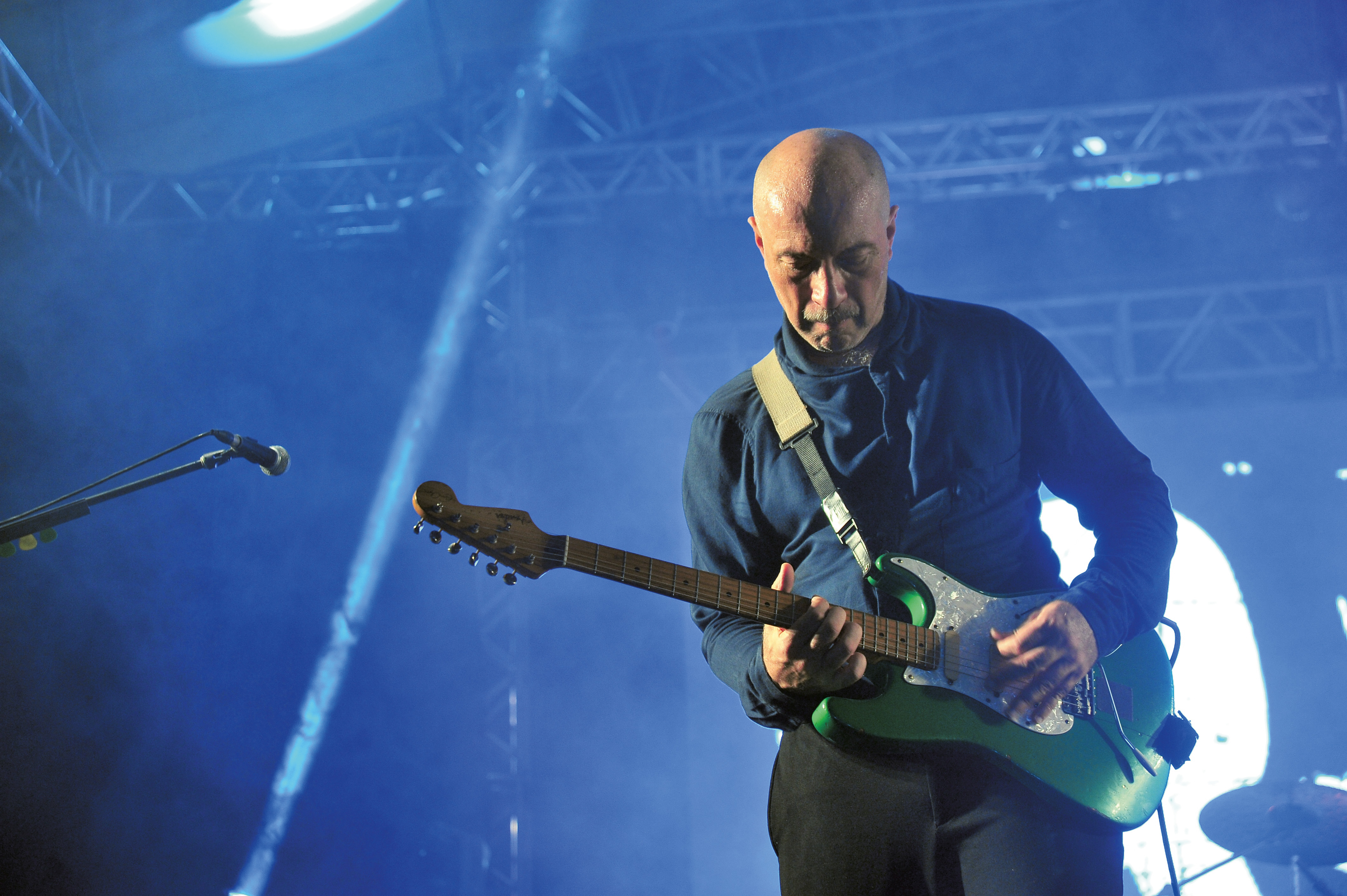 Querendo Bis
Nasi e Edgard Scandurra (foto) lideraram o Ira! em uma noite cheia de hits. Durante
a apresentação, os corredores aproveitaram o open bar de cerveja