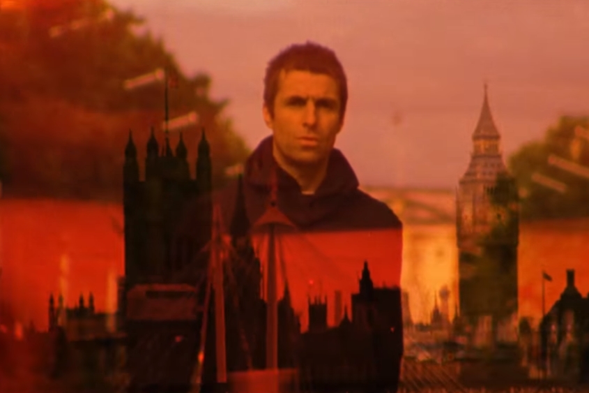 Liam Gallagher em cena do clipe de “Chinatown”