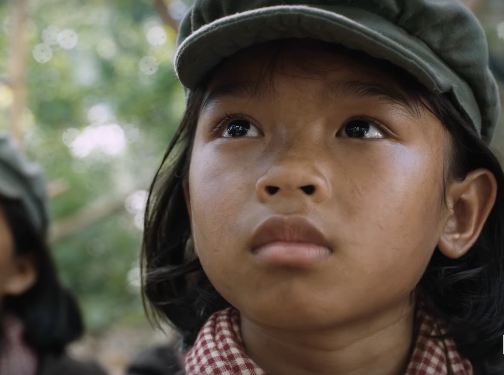 Cena do trailer de First They Killed My Father