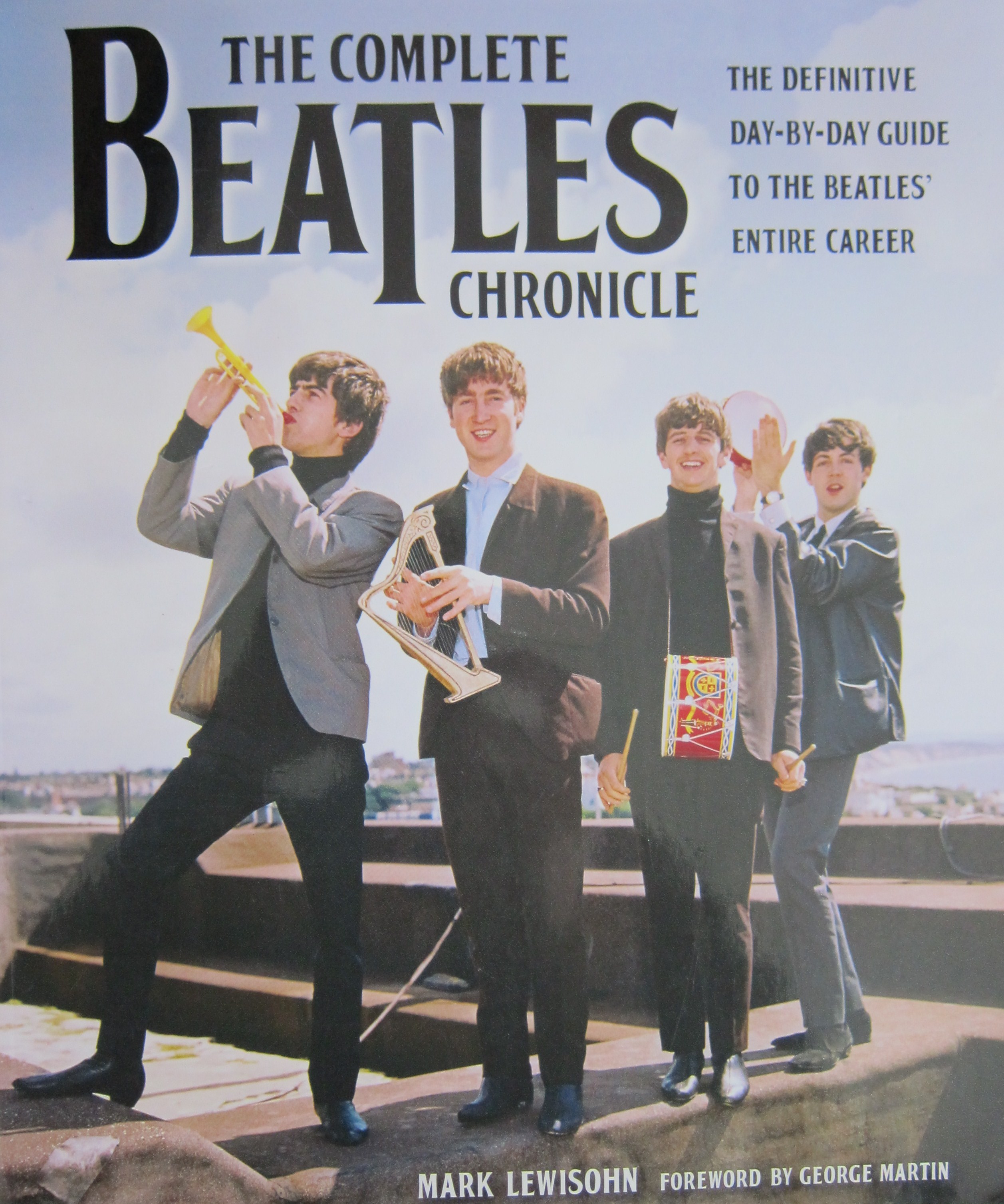 <b><i>The Complete Beatles Recording Sessions: The Official Story of the Abbey Road Years 1962-1970</i> - Mark Lewisohn</b>
