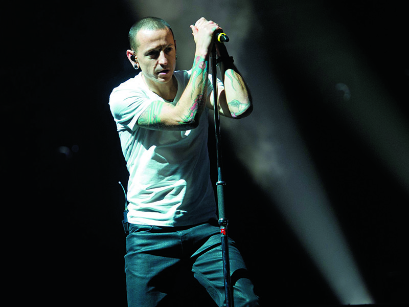 Força ao vivo
O cantor em show do Linkin Park em 23 de novembro de 2014, na O2 Arena, em Londres