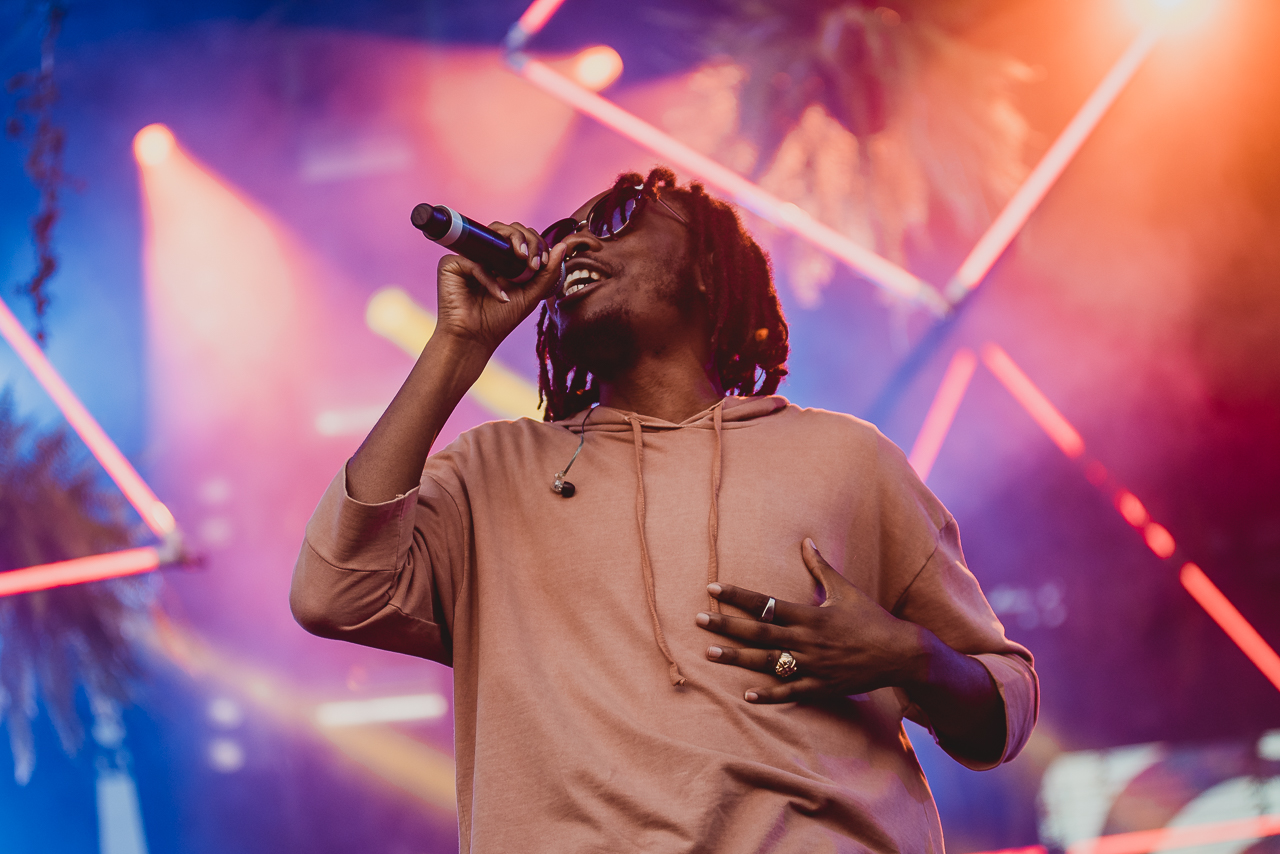 Rincon Sapiência durante performance no Coala Festival 2017, em São Paulo