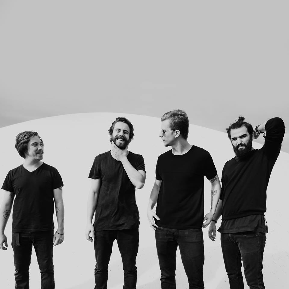 Scalene - Faixa-a-faixa