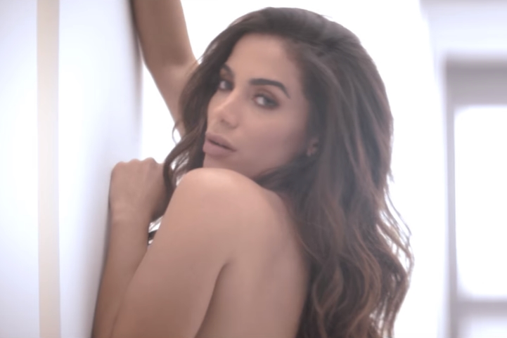 Anitta no clipe de "Will I See You"
