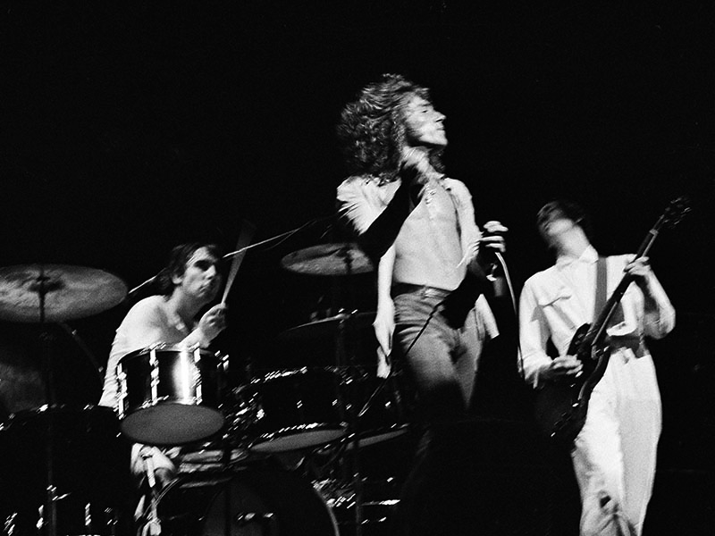Som Trovejante
A banda em 1970 em Nova York, executando ao vivo o disco Tommy