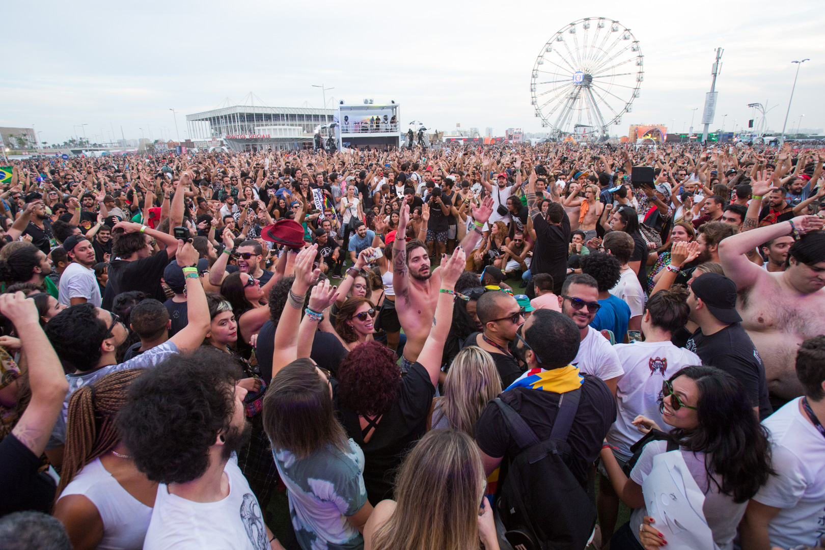 Baiana System em show potente no palco Sunset do Rock in Rio 2017, em 22/9