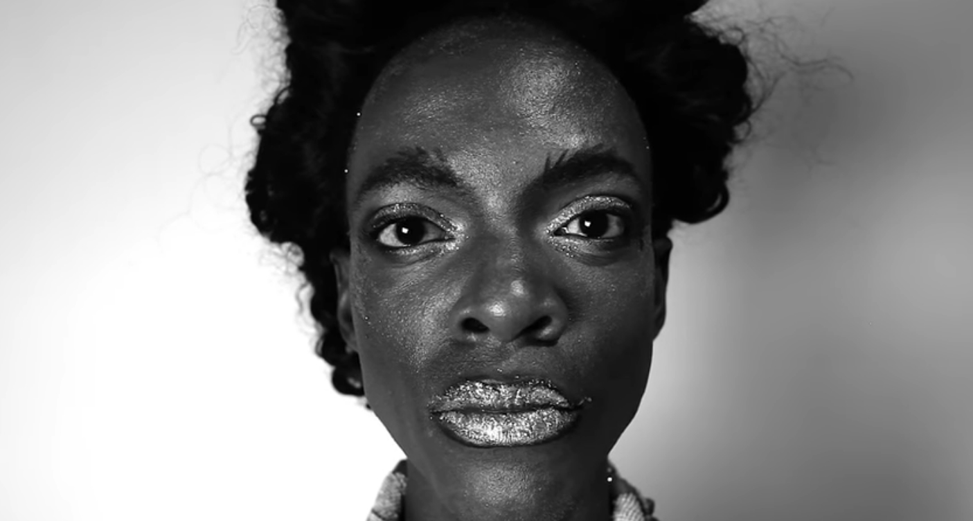 Clipe de "Baba no Quiabo", de Marcia Castro