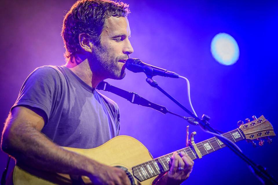 Jack Johnson durante show no Espaço das Américas, em São Paulo