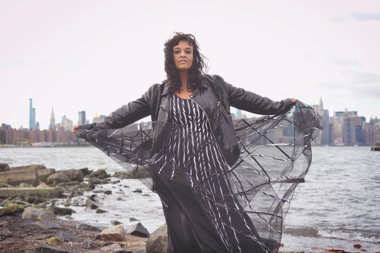 A cantora Tulipa Ruiz