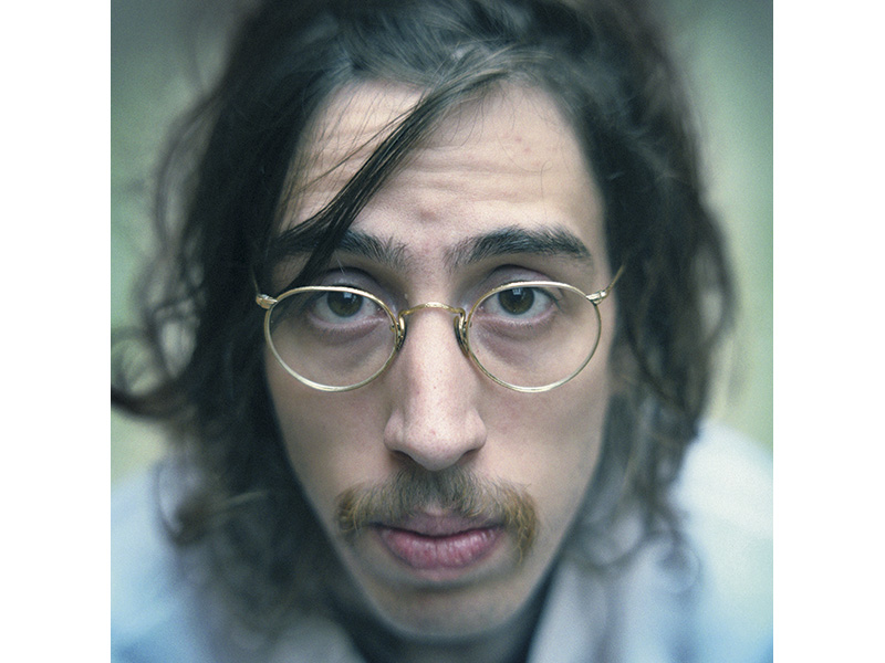 Cara a Tapa  Tim Bernardes: mais pessoal do que nunca