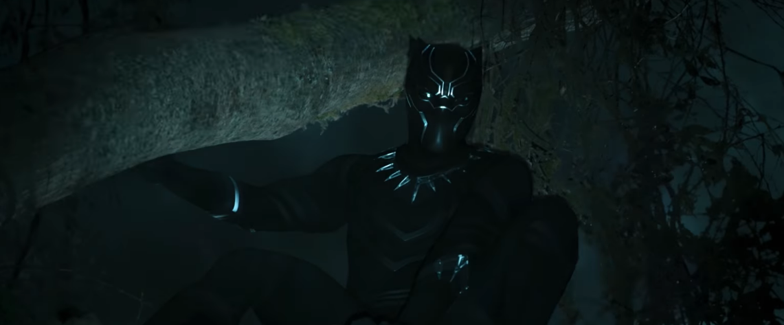 O ator Chadwick Boseman com o uniforme de Pantera Negra