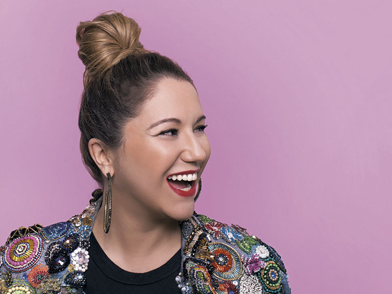 Sem sinais de cansaço  Maria Rita chega aos 15 anos de carreira ainda mais dedicada ao samba