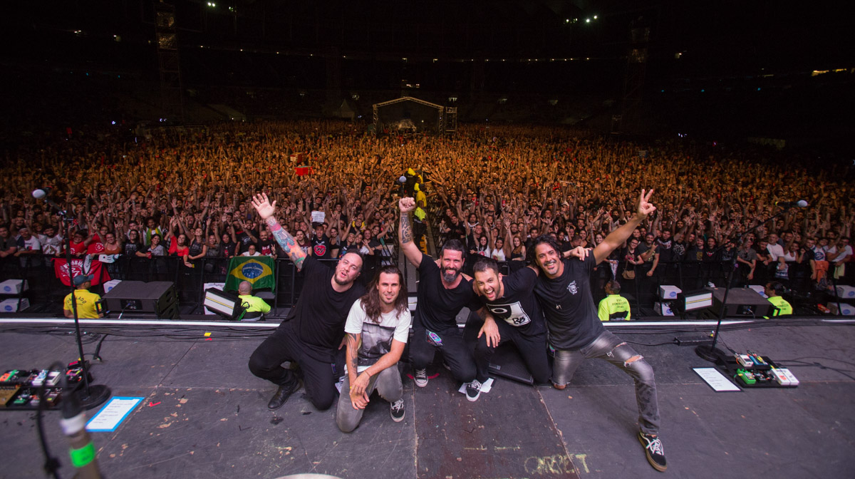 Foo Fighters + Queens of the Stone Age (RJ)