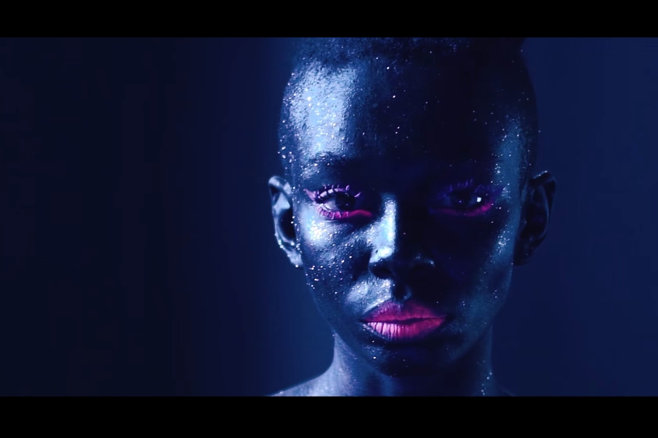 Cena do clipe de “A Pele Que Habito”, do rapper Baco Exu do Blues