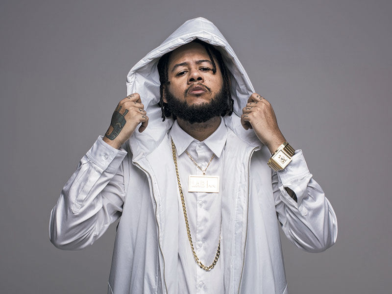 Mais Marra
Emicida comemora a faixa que o tornou conhecido