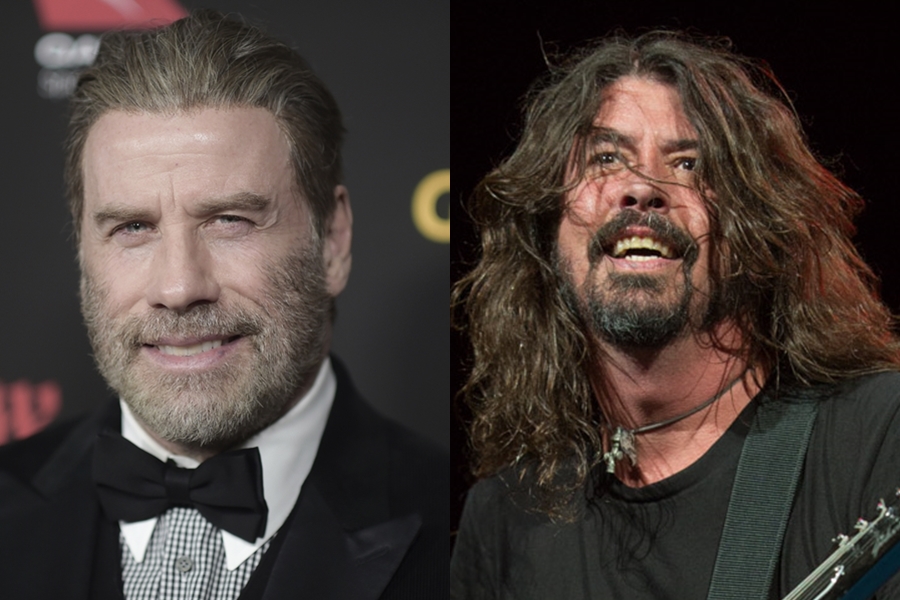O ator John Travolta e o músico Dave Grohl, líder do Foo Fighters