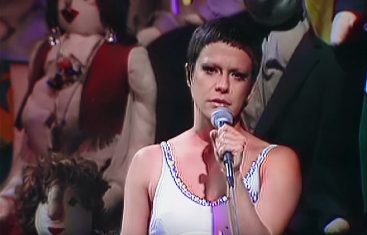 Elis Regina em apresentação de 'Como Nossos Pais'