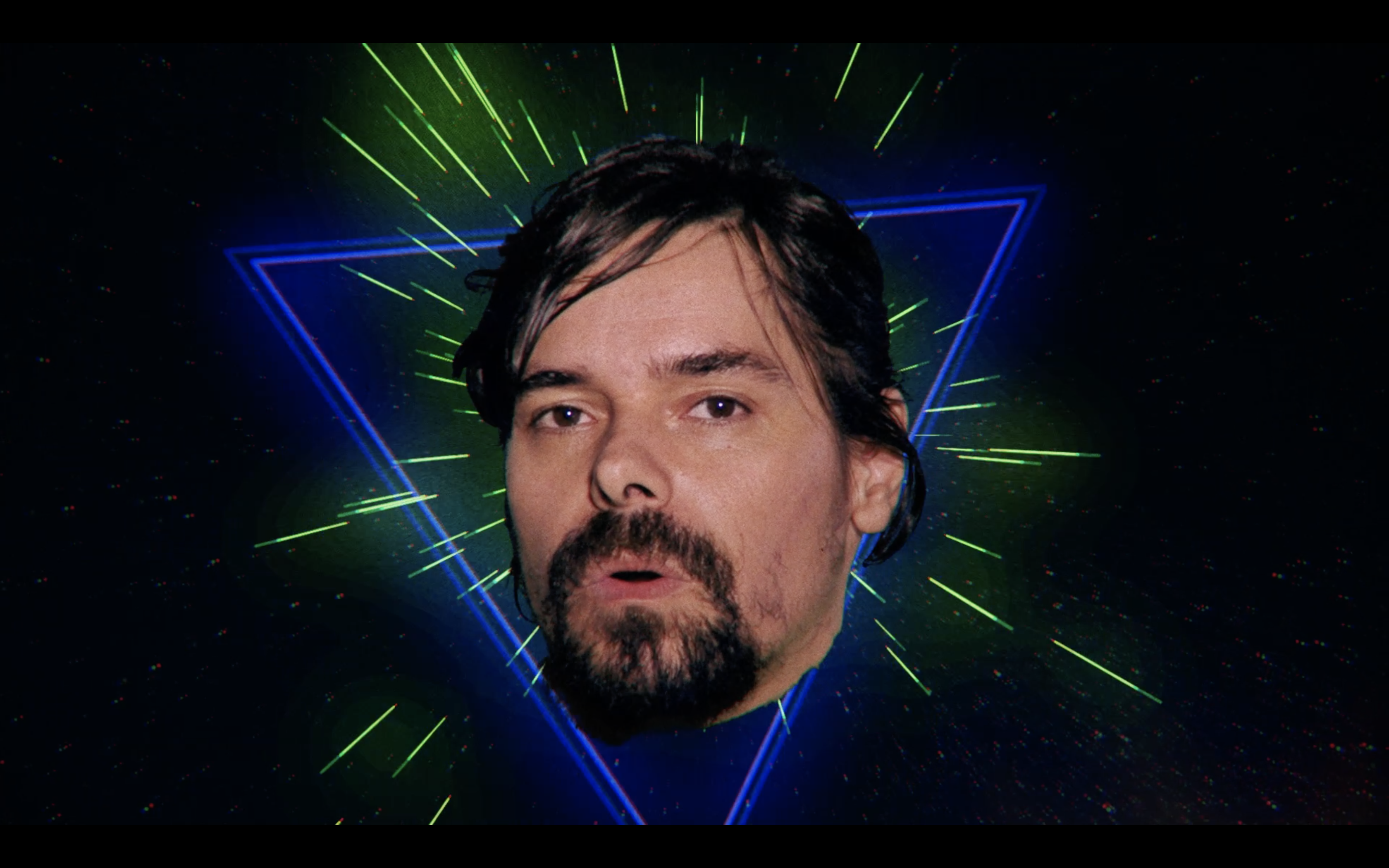 Jonas Sá no clipe de “Puberdade”