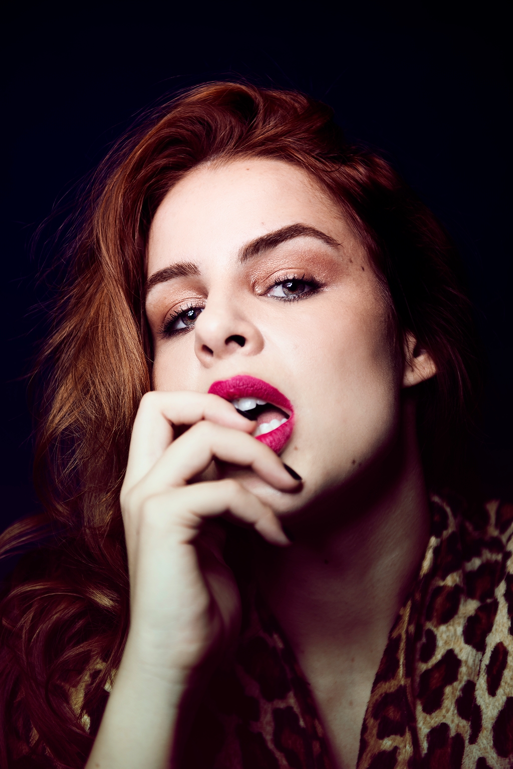 Mariana Volker por Carolina Vianna