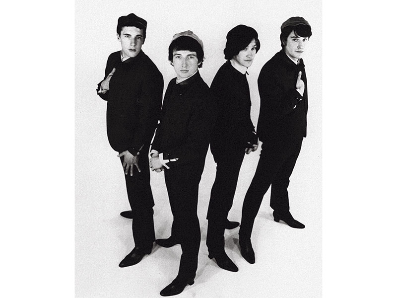 Prontos para Ganhar o Mundo  The Kinks em 1964: (da esq. para a dir.) Mick Avory, Pete Quaife, Dave Davies e Ray Davies