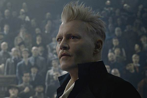 Johnny Depp abre galeria