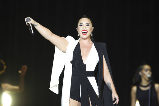 Demi Lovato durante apresentação em Lisboa, Portugal