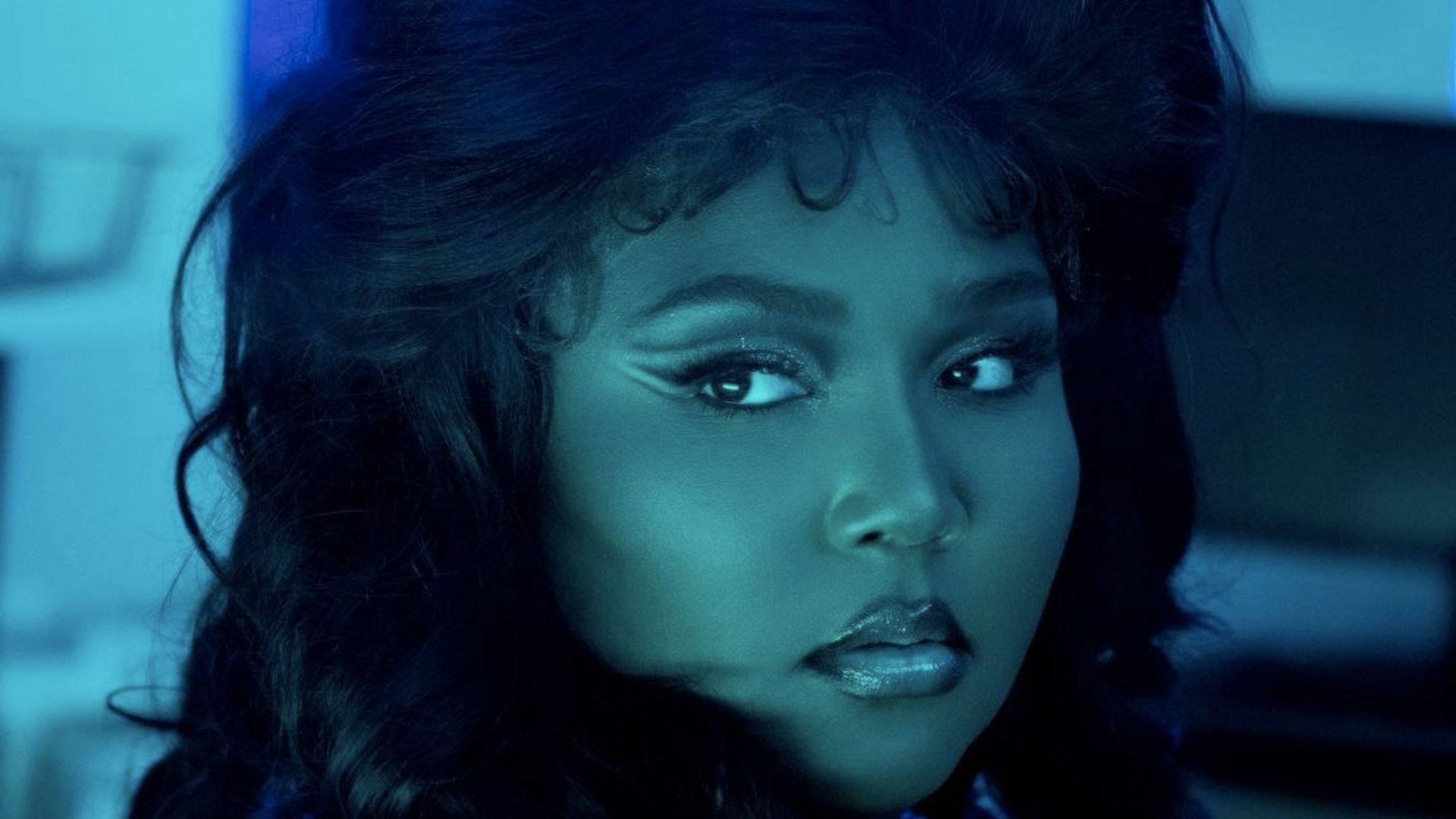 Lizzo em clipe de ‘About Damn Time’ (Foto: Reprodução /Twitter)