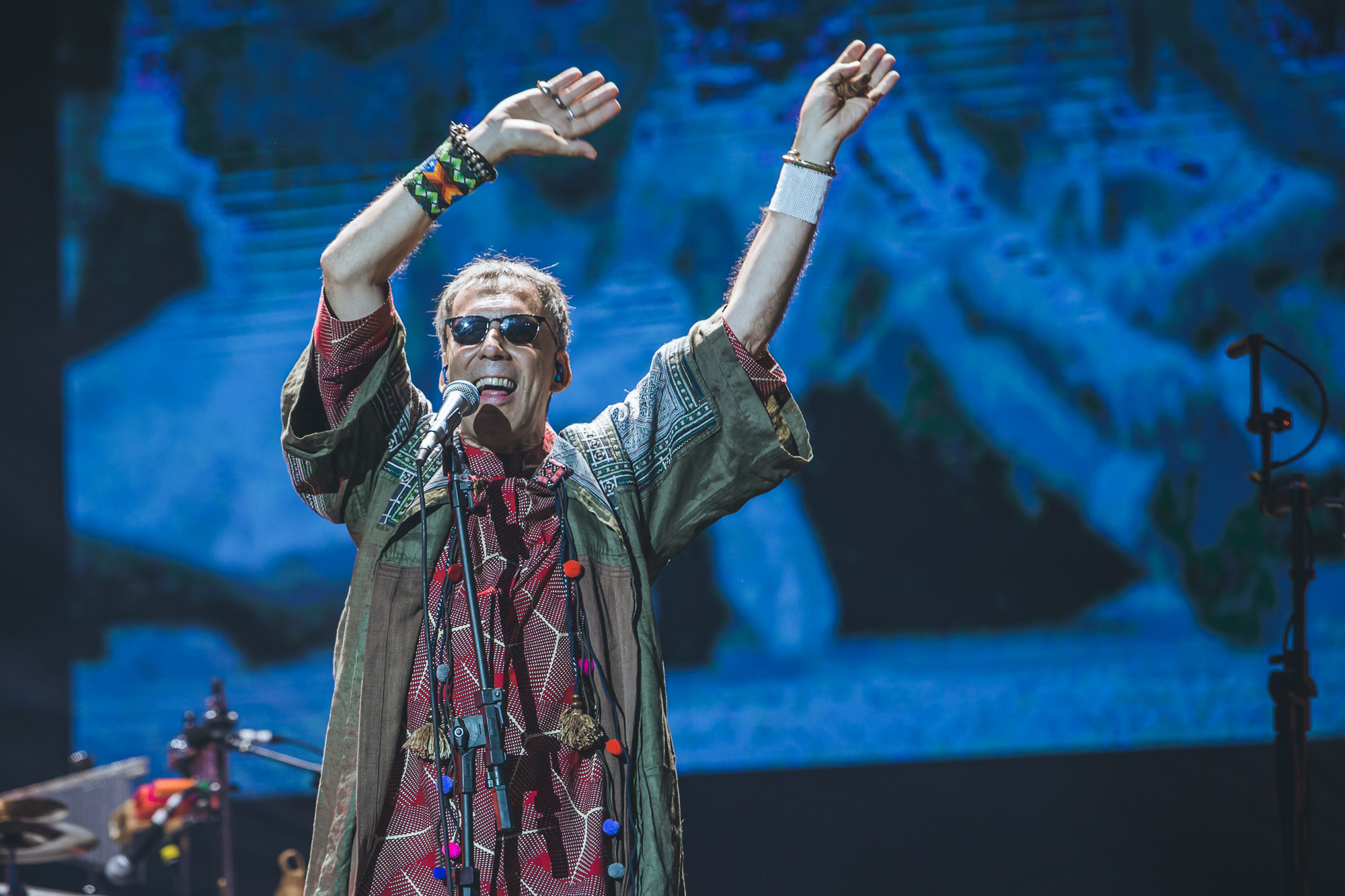 Arnaldo Antunes dos Tribalistas no Palco Budweiser do Lollapalooza 2019 (Foto: Mila Maluhy)