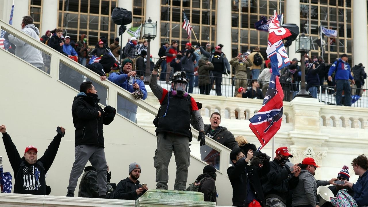 Manifestantes pró-Trump invadiram o Capitólio, sede do Congresso dos Estados Unidos  (Foto: Tasos Katopodis/Getty Images)