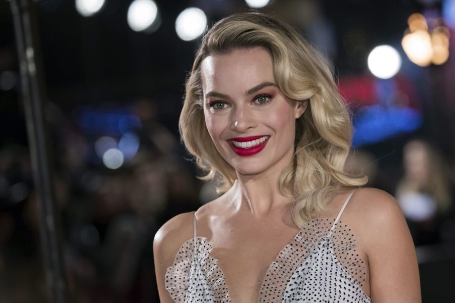 Margot Robbie na premiere do filme Duas Rainhas, em Londres (Foto: Vianney Le Caer/Invision/AP)