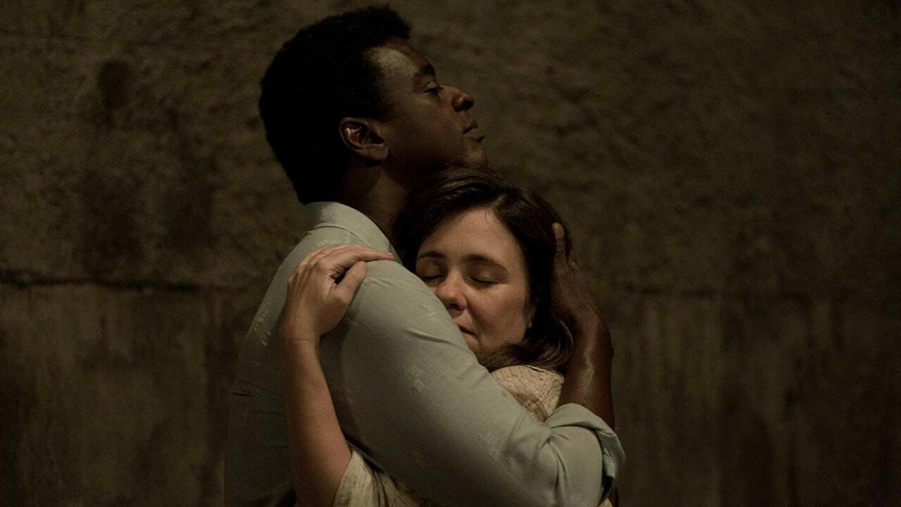 Adriana Esteves e Seu Jorge em Marighella (Foto: Divulgação / IMDB)