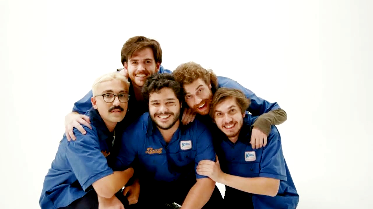 Jovem Dionísio: fama e perrengues em uma semana de hit