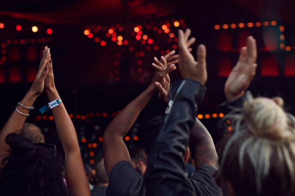 20 músicas nostálgicas para você se divertir