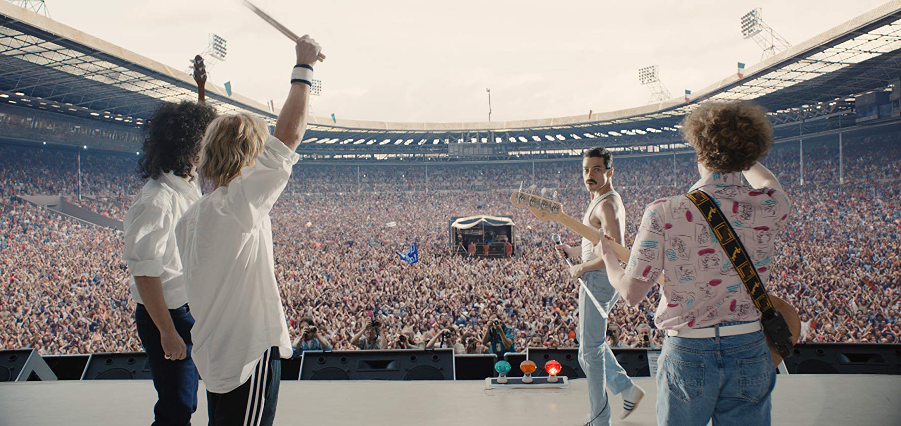 Cena do filme Bohemian Rhapsody que recriou o Live Aid (Foto: Reprodução/ Fox)