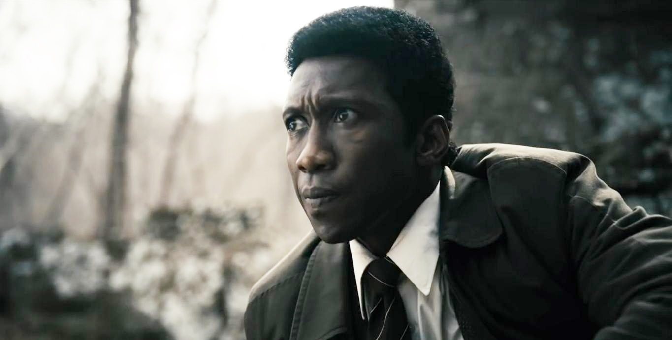 Cena da terceira temporada de True Detective (Foto Principal e Fotos do Texto: Reprodução/HBO)