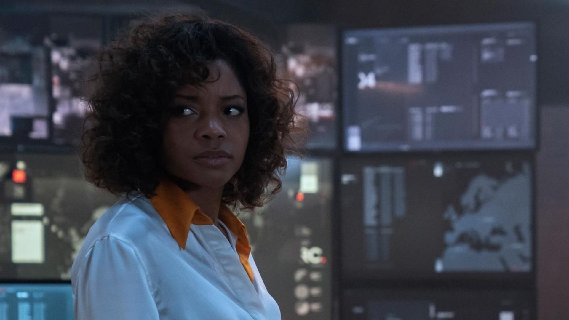 Naomie Harris em 007 - Sem Tempo para Morrer (Foto: Divulgação)